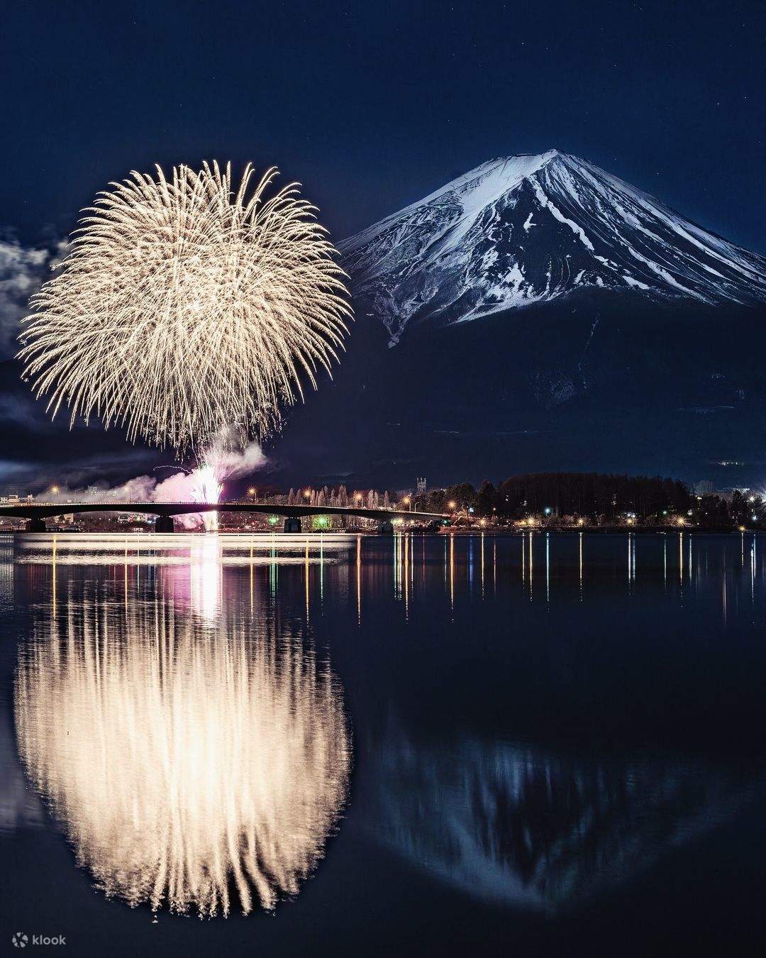冬花火 河口湖冬花火大会2020-